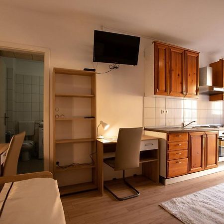 Maribor City Center Minidorm Apartment Екстер'єр фото